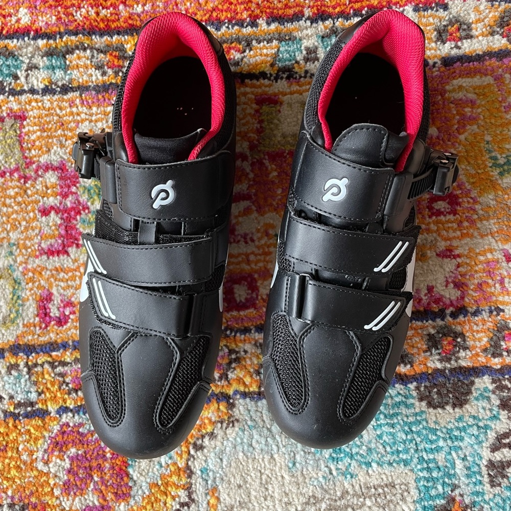 Peloton clip-ins size 41 (women’s 9.5/10)